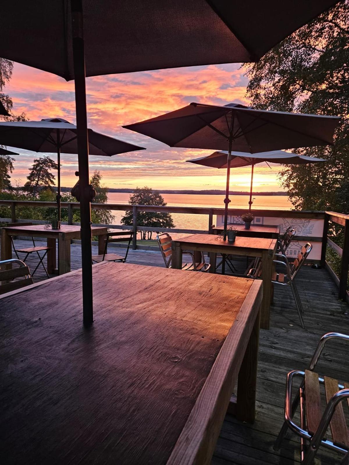 Kallhaellsbaden Strandhotell Jarfalla Buitenkant foto