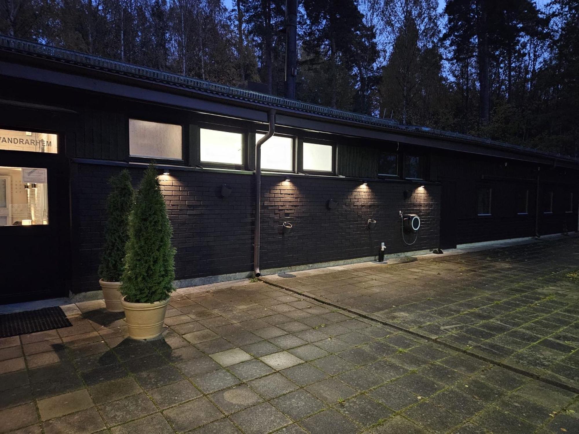 Kallhaellsbaden Strandhotell Jarfalla Buitenkant foto