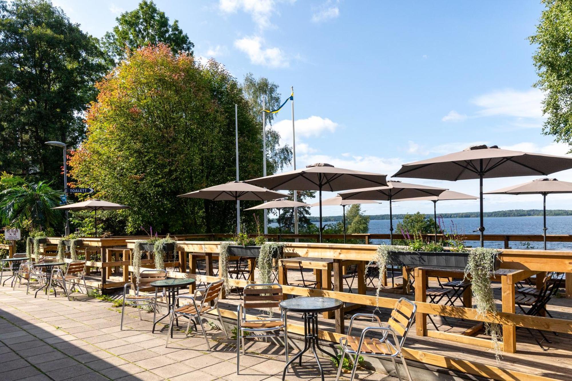 Kallhaellsbaden Strandhotell Jarfalla Buitenkant foto